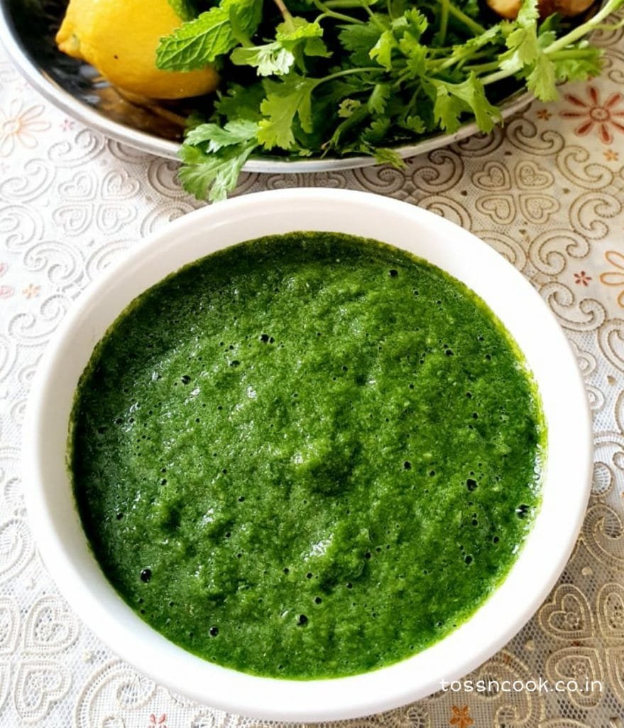 Top view of green chutney prepared and served in a bowl