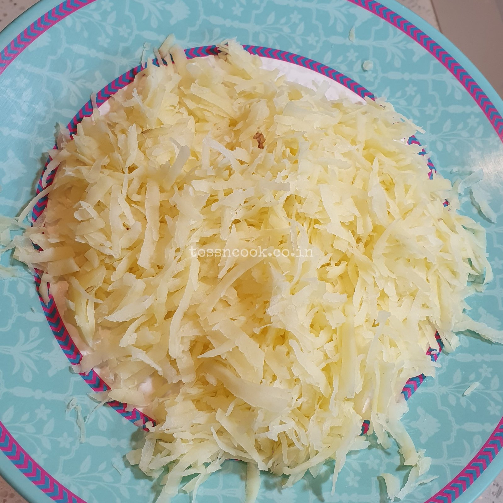 Delicious Homemade Cheesy Hash Brown Bites - Toss N Cook™